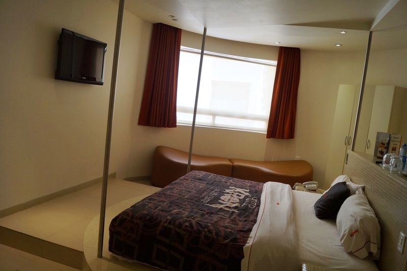 Love Hotel Kron Mexico City Exterior photo