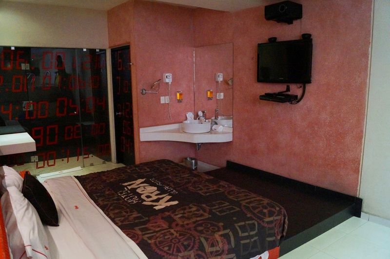 Love Hotel Kron Mexico City Exterior photo